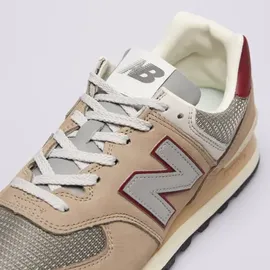 New Balance 574 Damen Arid Stone/Monarch Burgundy 41,5