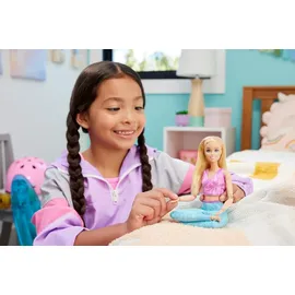 Barbie Made to Move Doll - C