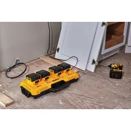 DeWalt Vierfach-System-Schnelladegerät