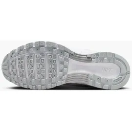 Nike P-6000 Metallic Summit White/Pure Platinum/Wolf Grey/White 40