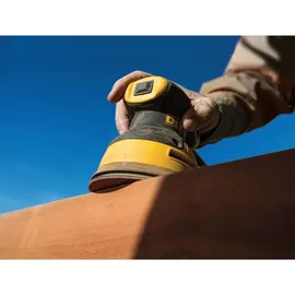 DeWalt DWE 6423 inkl. Staubfangsack, Schleifpapier