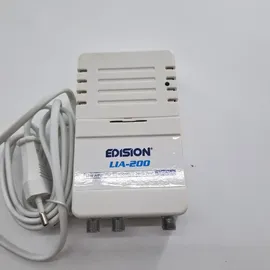 Edision LIA-200 Hausanschlussverstärker UHF/VHF, 12-24db, 104dBmV, Frequenzbereich 47-694Mhz, geeignet für Kabelfernsehen digital und Terrestrisch DVB-T/T2, 5G LTE Filter, 1 Eingang, 2 Ausgänge