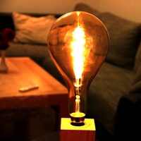 tint white LED-Lampe E27, 4,9 W Gold