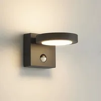 LUCANDE LED Wandleuchte außen 'Belna' mit Bewegungsmelder (spritzwassergeschützt (Modern)