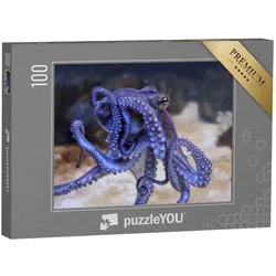puzzleYOU Puzzle Blauer Oktopus in einem Aquarium, 100 Puzzleteile, puzzleYOU-Kollektionen Tintenfische