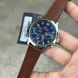 Tommy Hilfiger Multi Zifferblatt Uhr für Herren mit Braunes Lederarmband - 1791855
