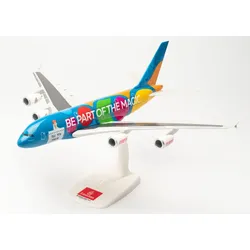 Herpa 613842 Snapfit Emirates Airbus A380 “Destination Dubai” – A6-EOT