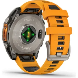 Garmin fenix 8 AMOLED 47 mm sapphire, graphit / titanium titan mit QuickFit Silikon-Armband 26 mm