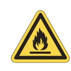 Warnschild als Symbol Warnung vor feuergefährlichen Stoffen nach ISO 7010