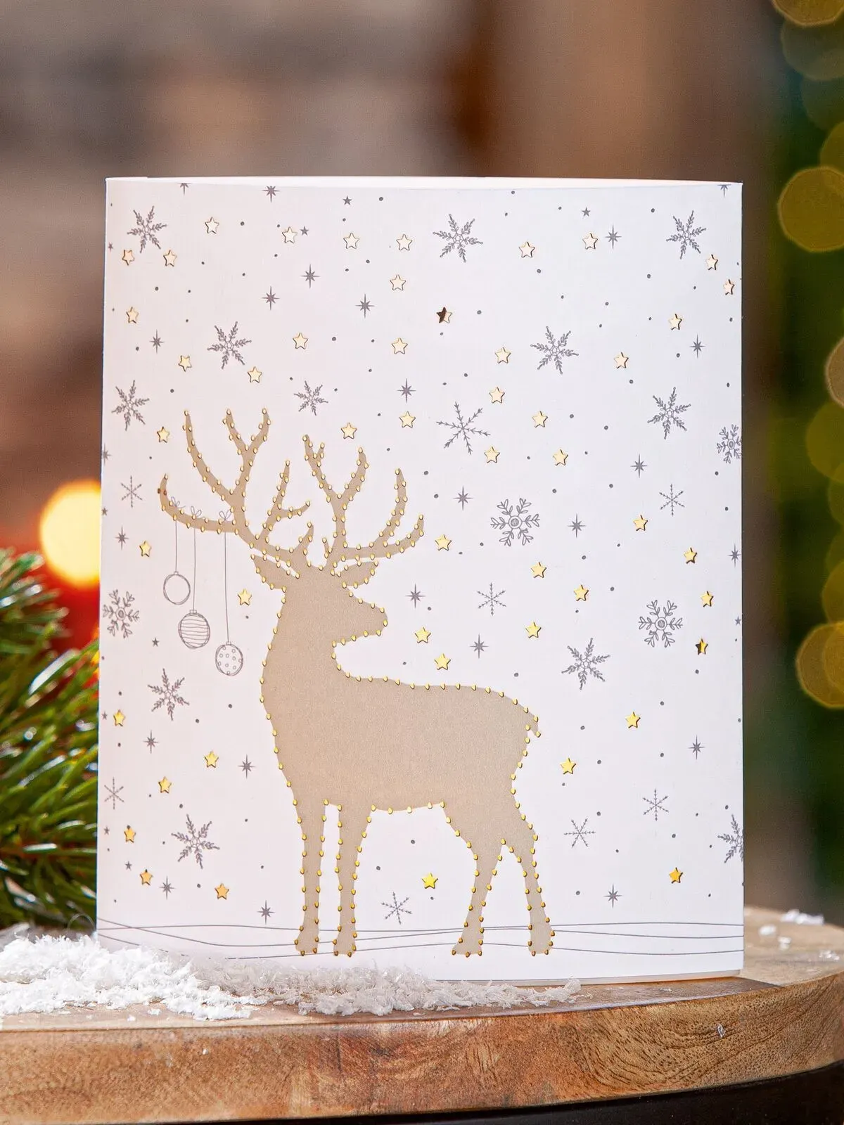 Dekoleuchte Winterhirsch LED Papier creme