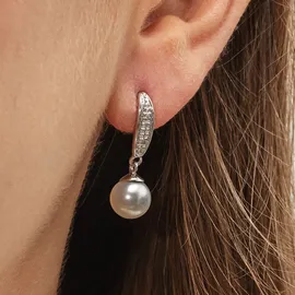 Diamonds by Ellen K. Ohrhänger Gold 333 mit weißen Perlen und Diamanten 0,01ct.