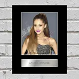 Ariana Grande Signiertes Foto #2