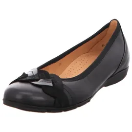GABOR Ballerina, Flache Schuhe, Slipper mit modischem Zierriegel, Gr. 38, schwarz,