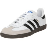 Cloud White / Core Black / Gum 32