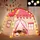 Kruzzel Kinderzelt Spielhaus mit LED Lichterkette – Faltbares Spielzelt für Mädchen mit Boden und Fenster – Indoor & Outdoor – Rosa Weiß – KRUZZEL