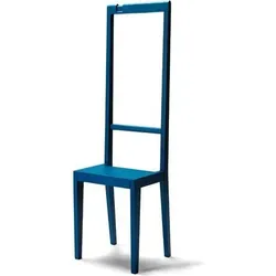 Alfred Stuhl und Garderobe blau