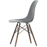 Vitra - Eames Plastic Side Chair DSW, Ahorn dunkel / granitgrau (Filzgleiter basic dark)