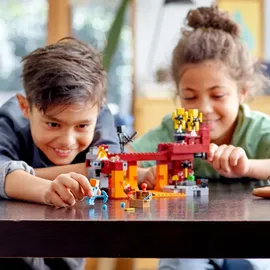 LEGO Minecraft Die Brücke 21154