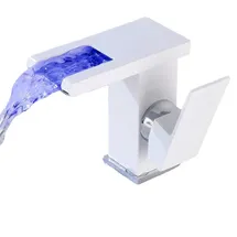 Gojoy Wasserhahn mit Licht Bad, Led Wasserfall Badezimmer Wasserhahn Schwarz & Weiß Led Licht 3 Farben Ändern Auslauf Waschtischarmatur(White)