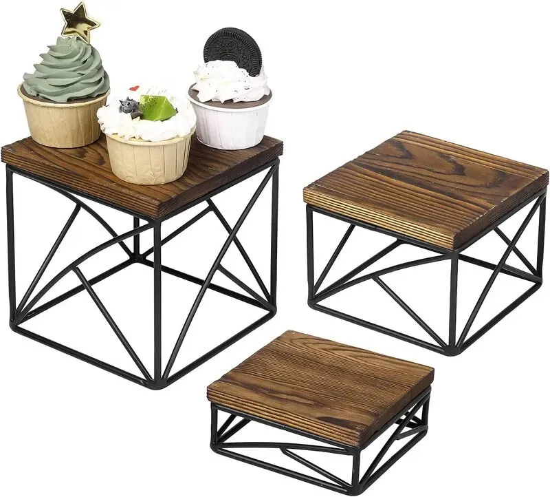 MyGift Moderner quadratischer Dessertständer für den Tisch, Kuchen- und Vorspeisen-Display, stapelbare Podeste mit rustikaler brauner Holzoberfläche und Metallrahmen, Set aus 3