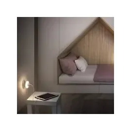 LEDVANCE LUNETTA HEXAGON Steckdosen-Nachtlicht, weiß, 5W, 5lm, warmweißes Licht, USB-A & USB-C Anschluss, LED-Technologie, Ladefunktionalität, lange Lebensdauer, Schutzklasse IP20, 3000K