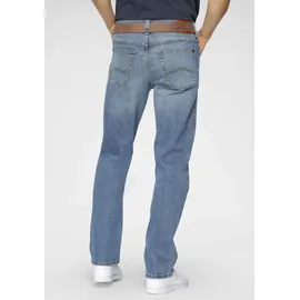 Mustang Tramper - Straight Fit Jeans in mittelblauen Used Look-W33 / L30