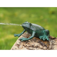 Bronzeskulpturen Skulptur Bronzefigur kleiner Frosch mit Wasserspeier grün