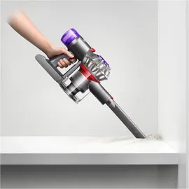 Dyson V8 silber/nickel