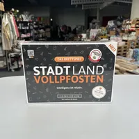 Denkriesen Stadt Land Vollpfosten deutsche Version