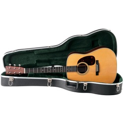 Martin Guitars D-28