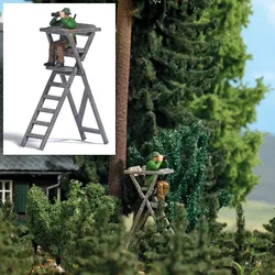 Weitblick Hochsitz mit Jäger Modell von Busch 1:87