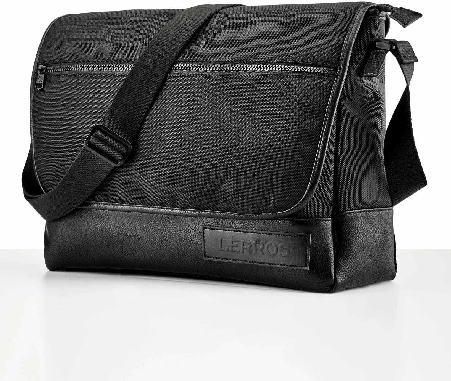 Messenger Bag LERROS "LERROS Messenger Bag *New York*", Damen, Gr. B/H: 39cm x 31cm, schwarz, Polyester, Polyurethan (PU), Taschen