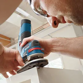Bosch GKF 12V-8 12 V / 2x 2,0 Ah Akku + Ladegerät inkl. 2x Fräser in L-Boxx