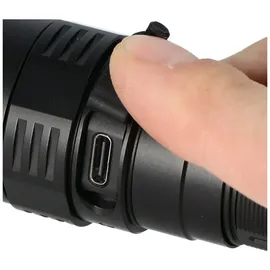 Fenix PD40R V2.0 Led-taschenlampe max. 3000 Lumen inklusive Akku und Ladekabel