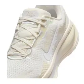 Nike Vomero 18 Damen Beige/Weiß 41