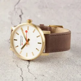 Mondaine evo2 Herrenarmbanduhr weiß 40 mm MSE.40112.LGV