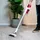 Dirt Devil 2-in-1 Akku Staubsauger - DD9002 - 150W - Hand- und Stielstaubsauger - Inkl. Kombibürste und Düse - Akkulaufzeit bis zu 30 minuten - 2 Einstellungen - Weiß/Rot