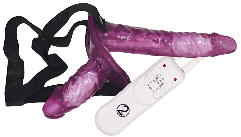 Vibrating Strap on Duo