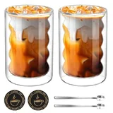 Mkitnvy 4er Set Latte Macchiato GläSer,350ML Doppelwandige GläSer mit 4 Löffeln und 4 Untersetzern, ThermogläSer Doppelwandig aus Borosilikatglas für Cappuccino,Latte,Tee,EIS,Eistee,Iced Americano