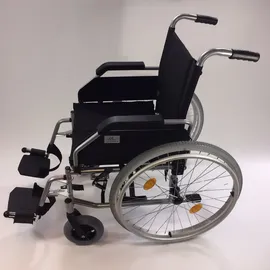 Trendmobil Rollstuhl TMB mit Trommelbremse Sitzbreite 48 cm