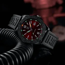 Luminox Herren-Taucheruhr Quarz Pacific Diver Schwarz/Rot