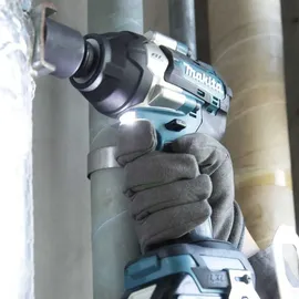 Makita DTW701RTJ inkl. 2 x 5,0 Ah Akku + Ladegerät + Makpac Gr. 3