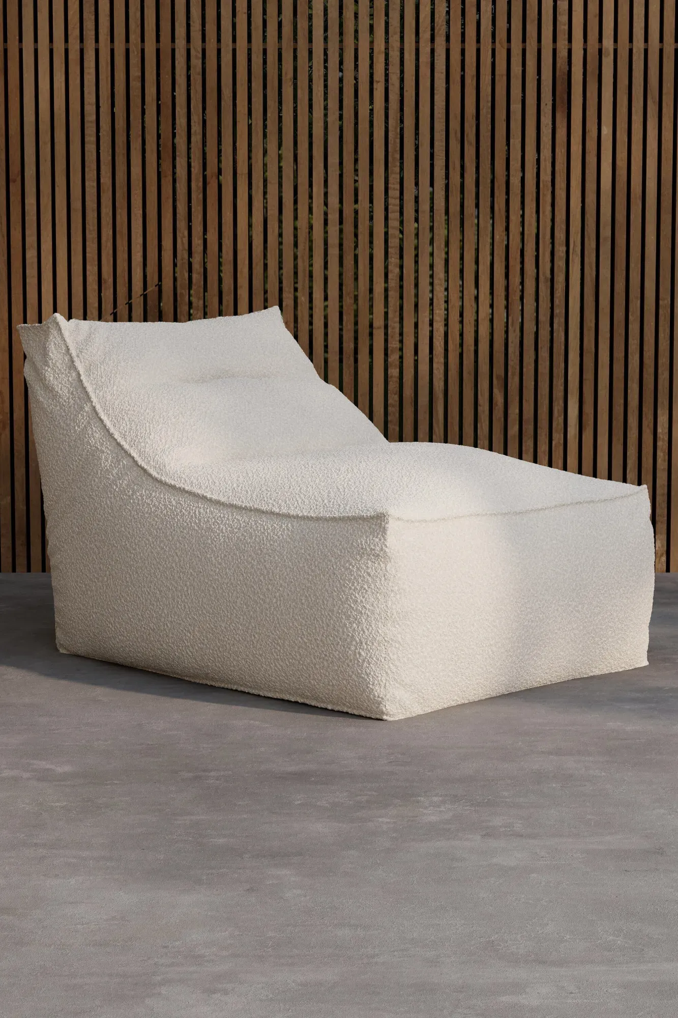 Chillkissen VENTURE HOME, weiß, B:90cm H:83cm T:118cm, Poufs, Sonnenliege skandinavisch, Stoffbezug, outdoor-geeignet, leicht
