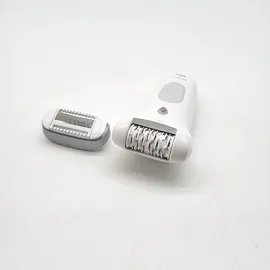 Braun Silk-épil 7 7-011 Weiß/Silber