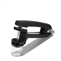 Oxo Good Grips Kirschkernentsteiner / Olivenentkerner aus Edelstahl, schwarz
