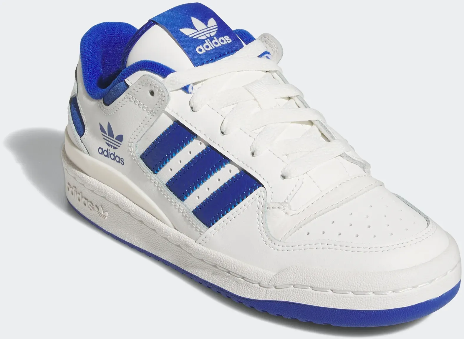 Sneaker ADIDAS ORIGINALS "FORUM LOW CL KIDS" Gr. 37, weiß (core white, royal blue, core white) Kinder Schuhe Basketballschuhe