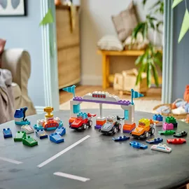 LEGO DUPLO - Team Rennautos mit Rennfahrern