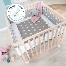 roba Laufgitter 100 x 100 cm Little Stars - Laufstall inkl. Schutzeinlage & Rollen - Baby Krabbelgitter aus Holz natur