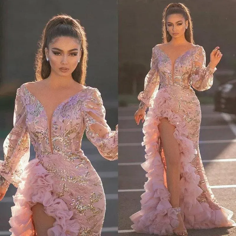 Sexy Abendkleid in Rosa mit Netzstoff, Pailletten und Seitenschlitz