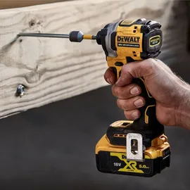 DeWalt DCD800 und DCF850 inkl. 2 x 5,0 Ah + Lader in TSTAK